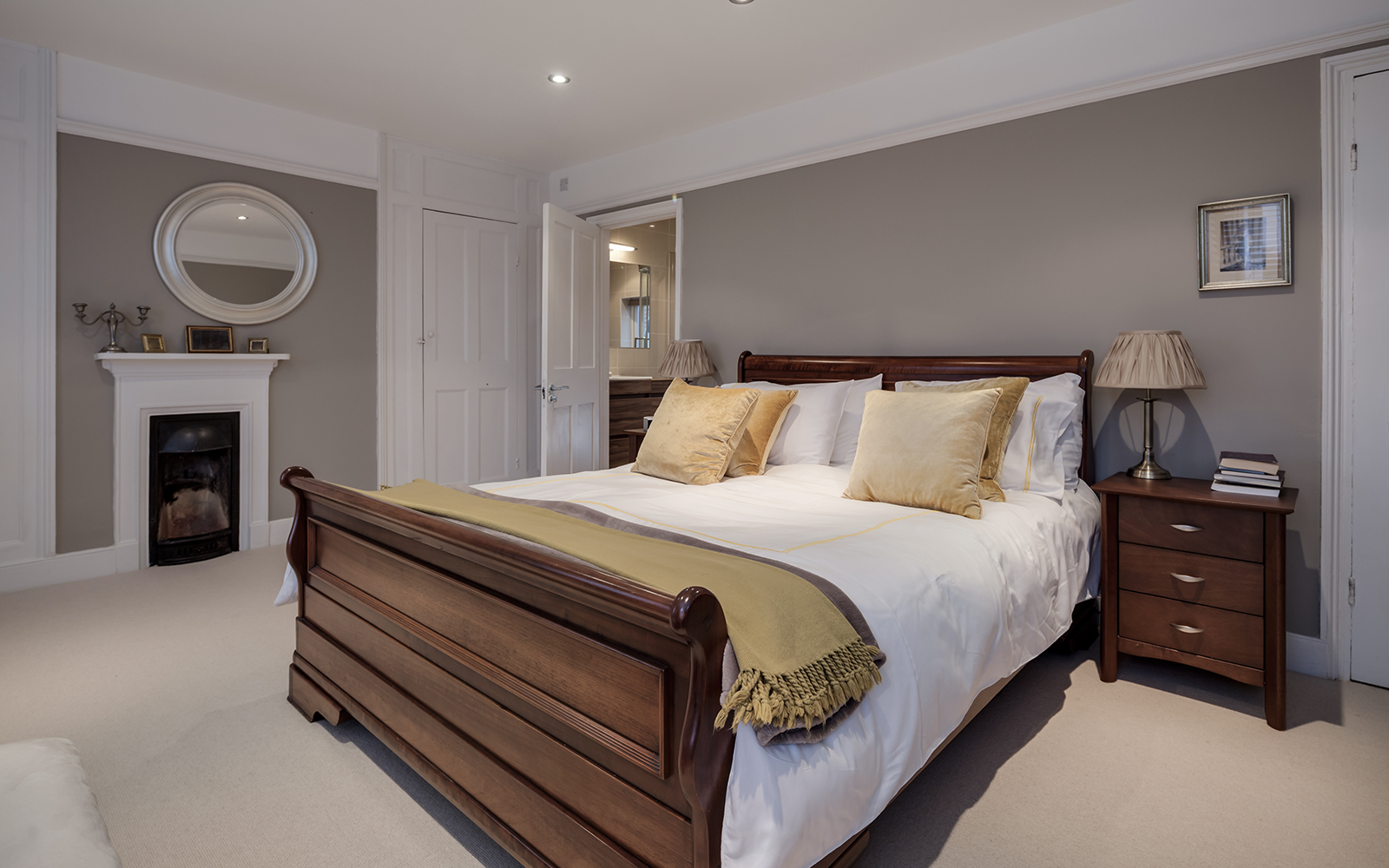 Steadfast Decorating Work